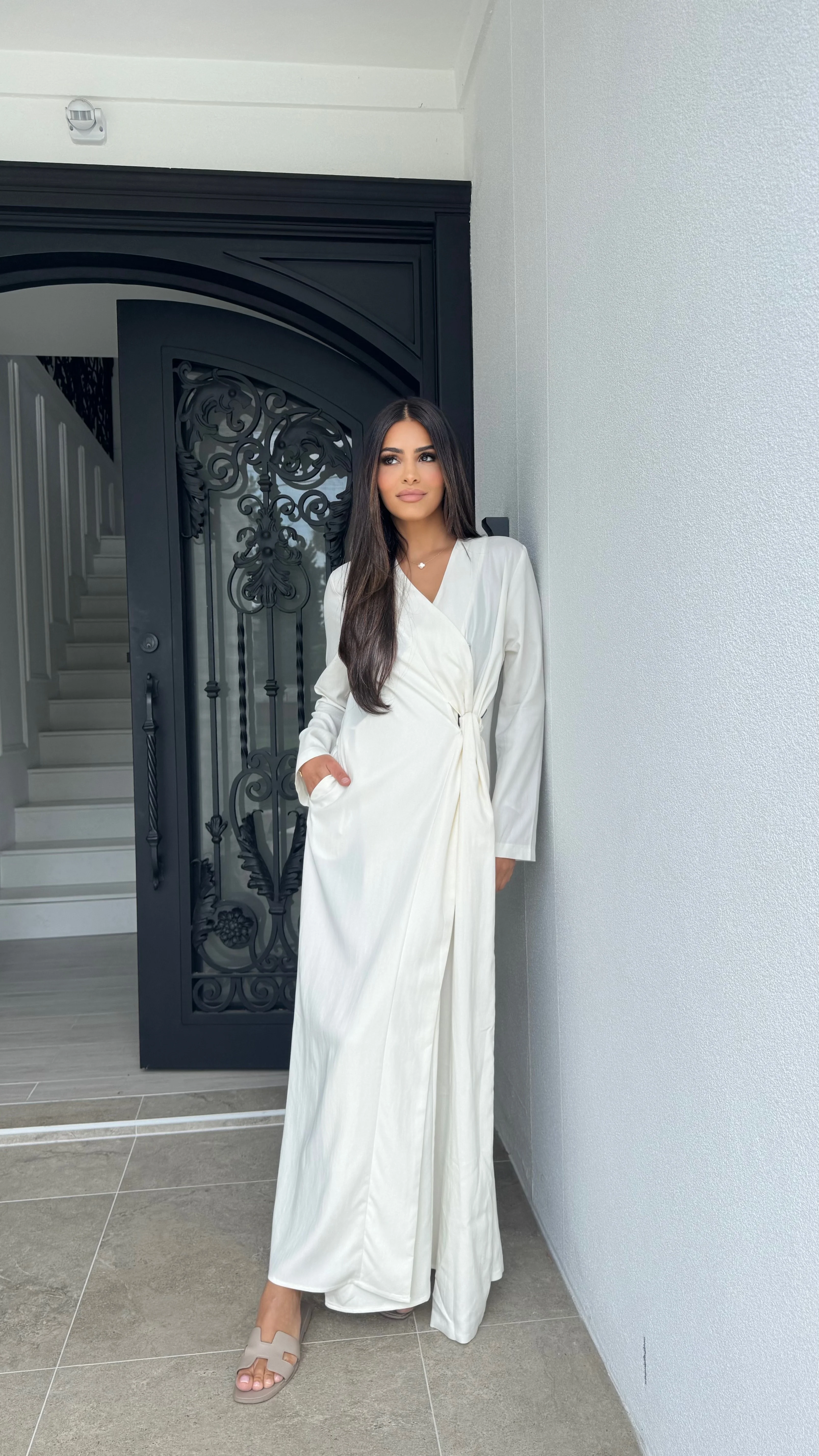 Alira Elegance Dress - Image 5