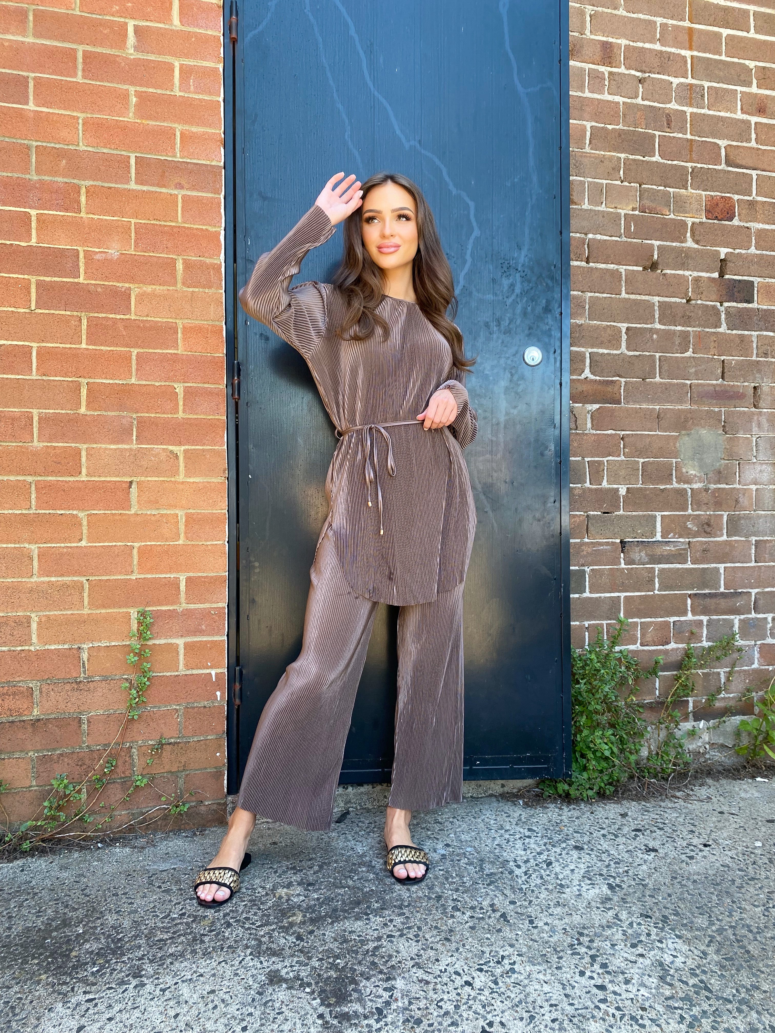 Satin Pleat Set - Image 12