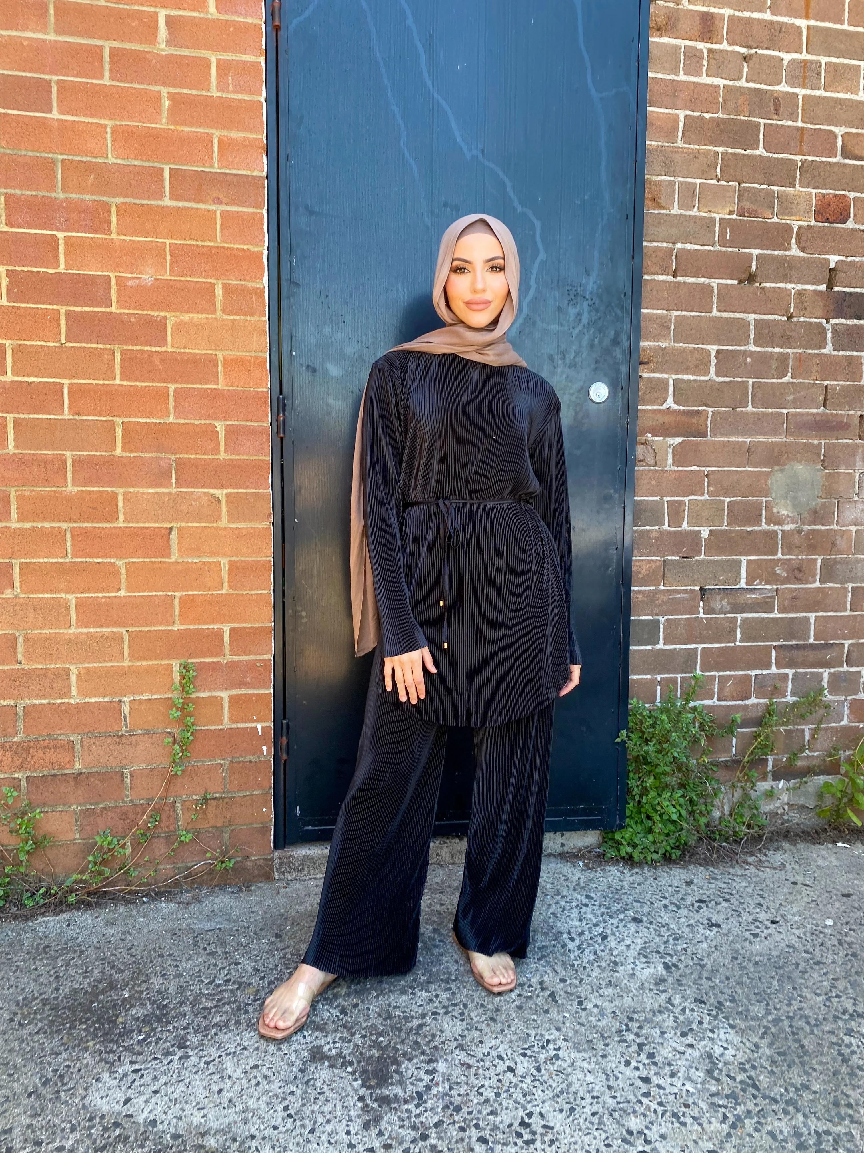 Satin Pleat Set - Image 9