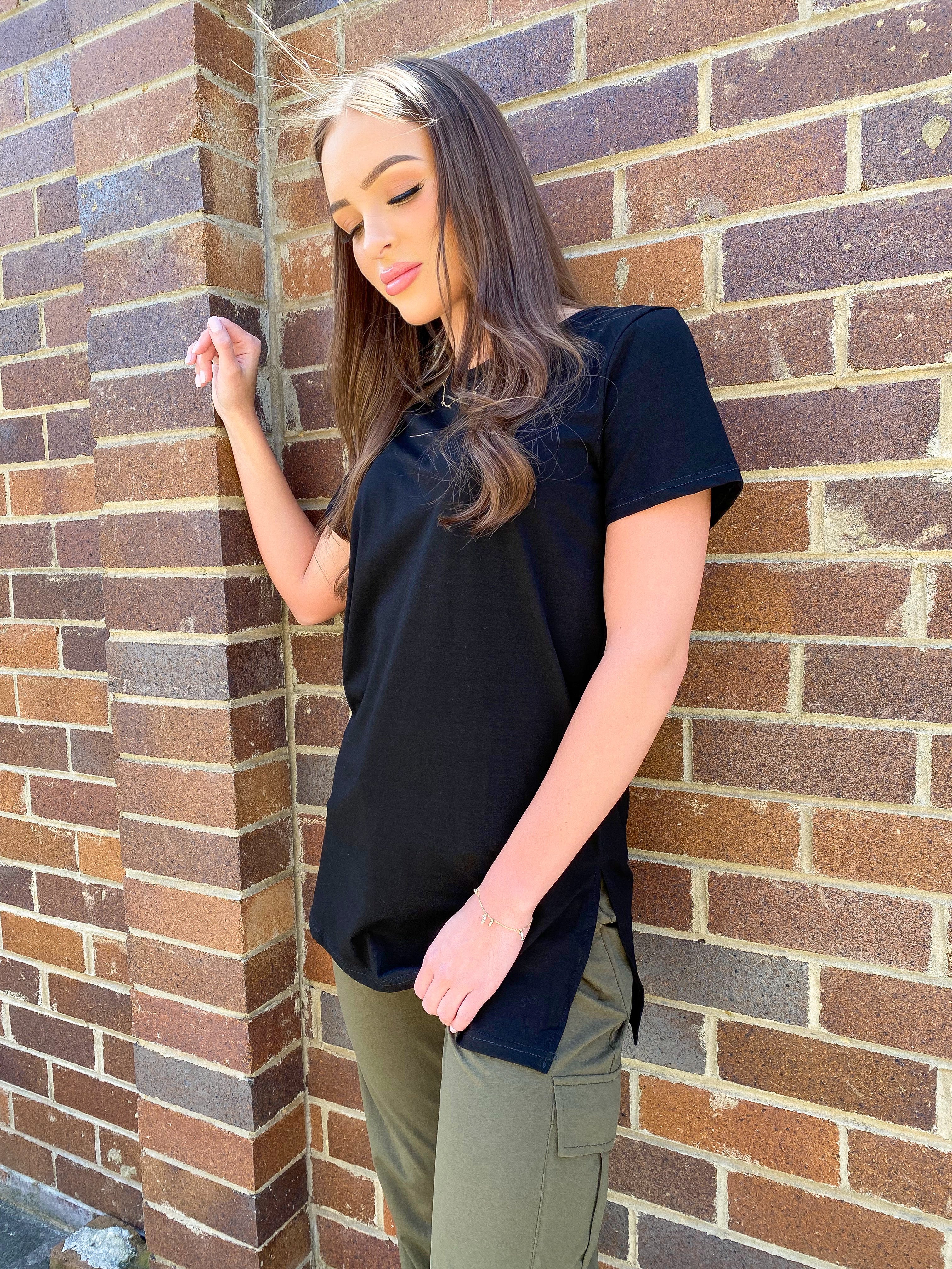 UC straight cut Tee - Image 11